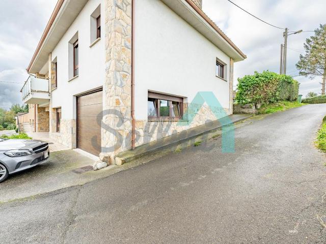 Casa pareada en venta en Oviedo, Parroquias Sur La Manjoya. Casas pareadas.
