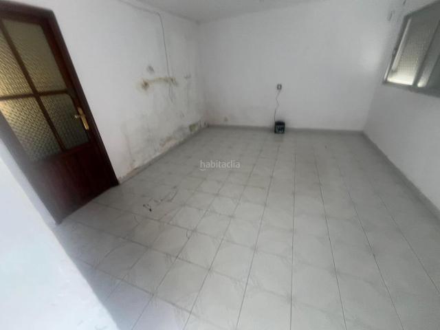 Casa pareada en venta en Lora del Río. Solvia Inmobiliaria Chalet adosado Lora del Río. Casas pareadas Lora del.
