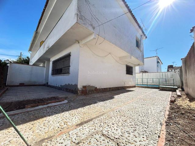 Casa pareada en venta en Lillo. Chalet pareado en venta en Lillo. Casas pareadas.