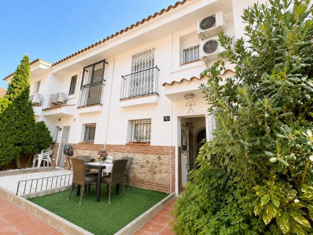 Casa pareada en venta en Lloret de Mar, Fenals Costa Brava. Casas pareadas Lloret de.