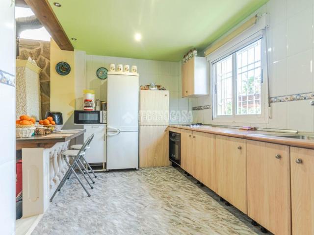 Casa pareada en venta en Motril, Playa de Granada. Casa en venta en Motril. Casas pareadas.