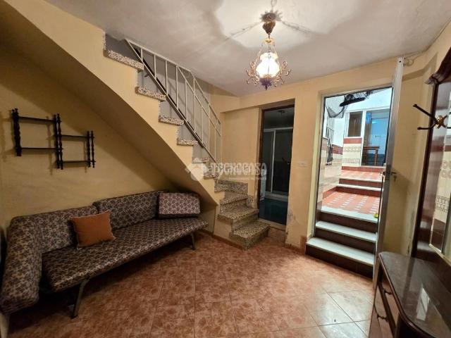Casa pareada en venta en Morón de la Frontera. Casa en venta en Morón de la frontera. Casas pareadas Morón de la.