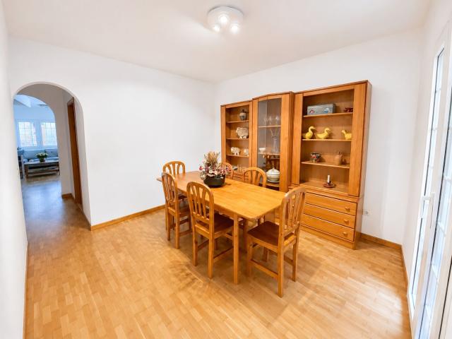 Casa pareada en venta en Maçanet de Cabrenys. Encantadora casa con spa y vistas a la montaña. Casas pareadas Maçanet de.