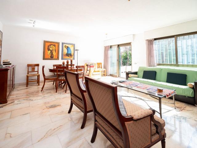 Casa pareada en venta en Madrid, San Juan Bautista. Casas pareadas.