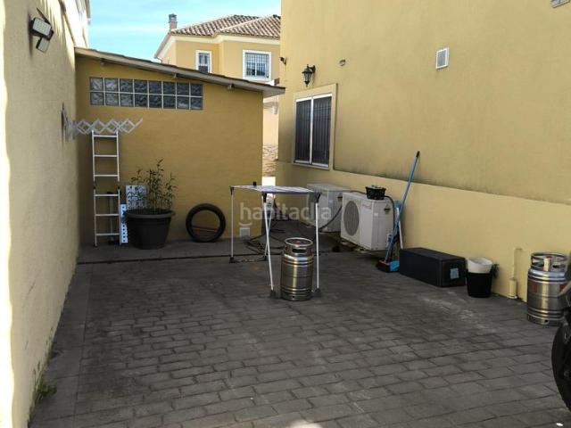 Casa pareada en venta en Málaga, Distrito Zeta Recinto Ferial Cortijo de Torres. Casas pareadas.