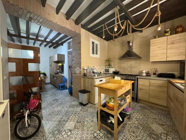 Casa pareada en venta en Málaga, La Merced. Casa en venta en Málaga. Casas pareadas.