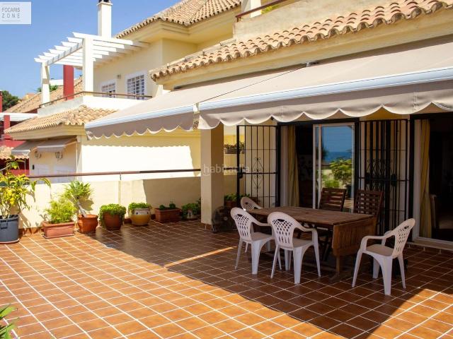 Casa pareada en venta en Málaga, Pinares de San Antón. CHALET PAREADO JUNTO AL MAR. Casas pareadas.