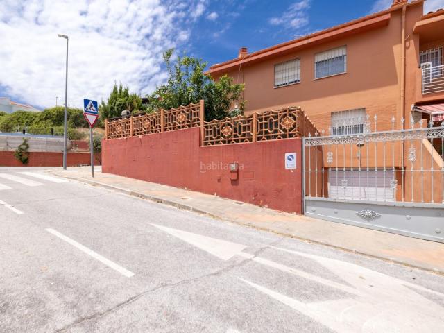 Casa pareada en venta en Málaga, San Alberto La Alcubilla Florisol. GRAN PAREADO EN ESQUINA EN CARLINDA. Casas pareadas.