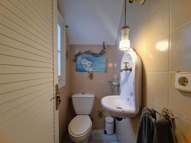 Casa pareada en venta en Manilva, La Duquesa. ADOSADO DE 3 DORMITORIOS CON LICIENCIA TURISTICA A SOLO 50 METROS DE LA PLAYA. Casas pareadas.