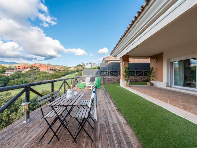 Casa pareada en venta en Marbella, Los Monteros. SANTA CLARA GOLF. Casas pareadas.