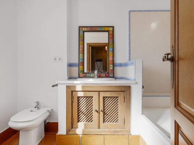 Casa pareada en venta en Marbella, San Pedro de Alcántara Pueblo. ENCANTADORA CASA ADOSADA FAMILIAR EN SAN PEDRO DE ALCÁNTARA. Casas pareadas.