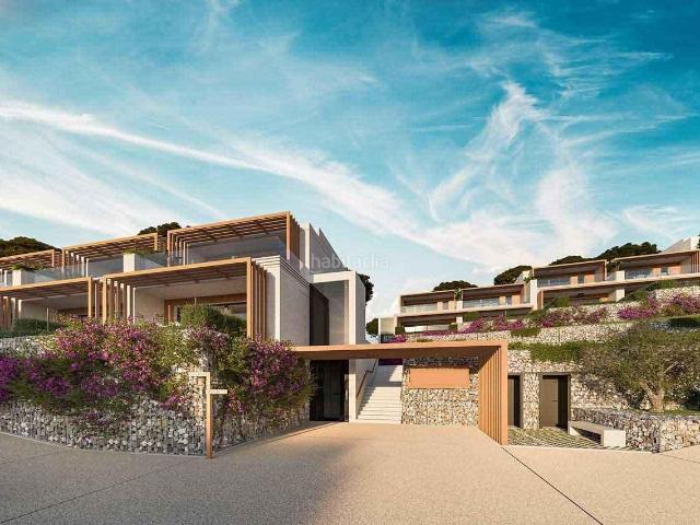 Casa pareada en venta en Mijas, El Faro de Calaburra Chaparral. ADOSADOS Y PAREADOS DE 3 Y 4 DORMITORIOS A LA VENTA EN EL CHAPARRAL. LLAVE EN MANO. Casas pareadas.