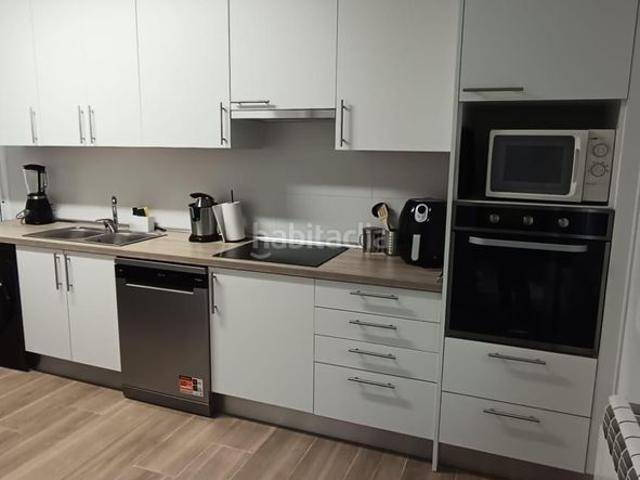 Casa pareada en venta en Novés. Casas pareadas.