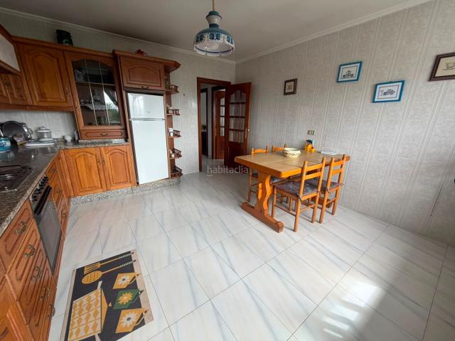 Casa pareada en venta en Neda. Casas pareadas.