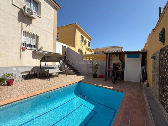 Casa pareada en venta en Nucia la, Varadero. Exclusivo pareado en Pinar de Garaíta de cinco habitaciones. Casas pareadas Nucia.