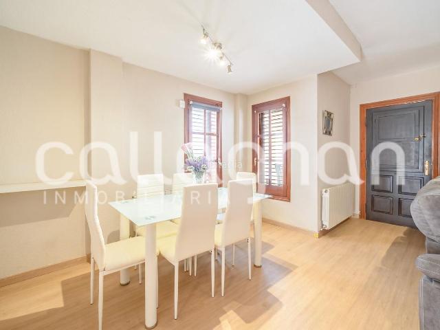 Casa pareada en venta en Sagunt, Corinto Almardà. Chalet pareado en Calle Adelfas, Almardà. Casas pareadas.