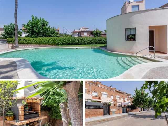 Casa pareada en venta en Salou, Pla de Maset Cap de Salou Costa Dorada. Casa adosada en la zona residencial Xalets de Salou. Casas pareadas.