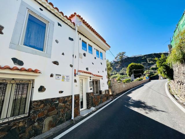 Casa pareada en venta en San Bartolomé de Tirajana, San Bartolomé Interior. *CASA CON TERRENO PRODUCTIVO Y VISTAS PANORÁMICAS en Hoya de Tunte Gran Canaria*. Casas pareadas San Bartolomé de.