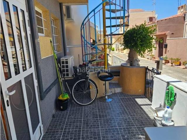 Casa pareada en venta en San Fulgencio. Se vende bungalow reformado en San Fulgencio La Marina, Alicante. Casas pareadas San.