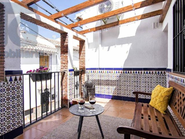 Casa pareada en venta en San Ildefonso Hospital Real 18010