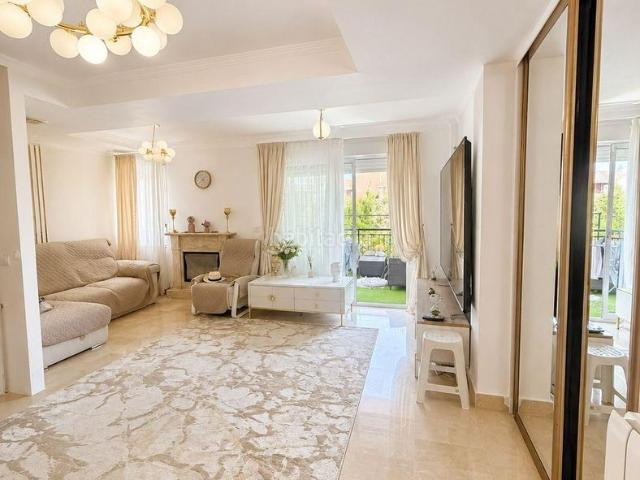 Casa pareada en venta en San Juan de Alicante, Bellavista Capiscol Frank Espinós. Elegante Vivienda Pareada con Piscina Privada Cerca de Playa San Juan. Casas pareadas San Juan de.