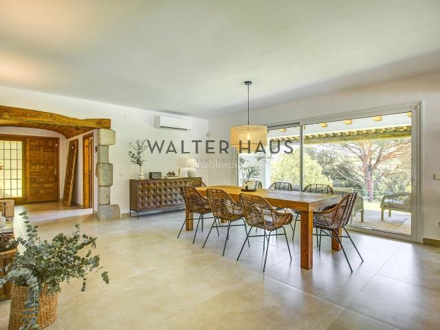 Casa pareada en venta en Santa Cristina d´Aro, Golf Costa Brava. Casa reformada con piscina privada en el Club de Golf Costa Brava, Girona. Casas pareadas Santa Cristina.