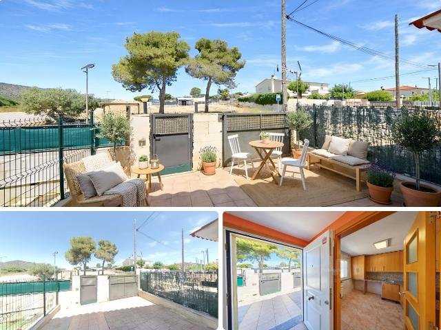 Casa pareada en venta en Santa Oliva. Casas pareadas Santa.