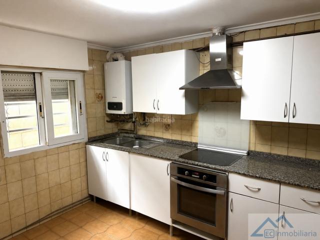 Casa pareada en venta en Santander, Los Castros. SantanderCasa. Casas pareadas.