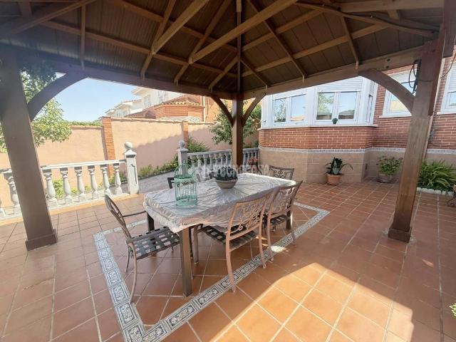 Casa pareada en venta en Seseña, Los Barreros. Casa en venta en Seseña. Casas pareadas.