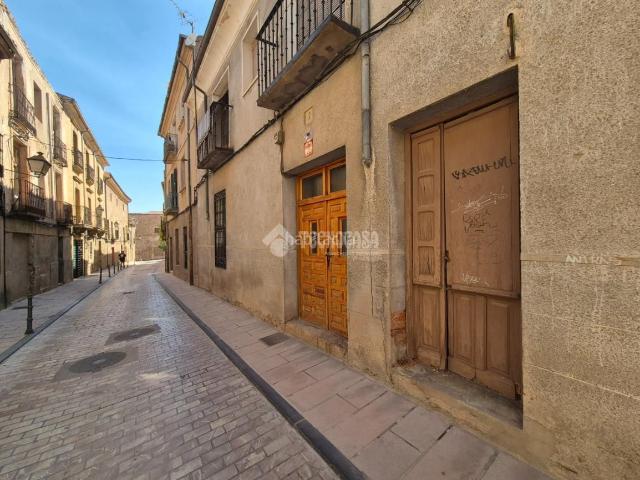 Casa pareada en venta en Sigüenza. Casa en venta en Sigüenza. Casas pareadas.