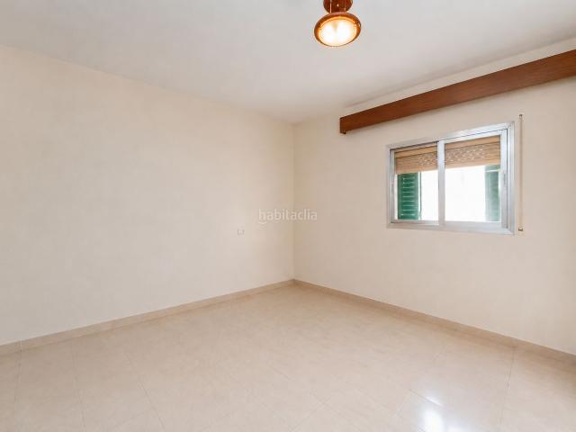 Casa pareada en venta en Pozuelo de Alarcón, Norte. Chalet pareado en venta en Calle de Albarracín. Casas pareadas Pozuelo de.