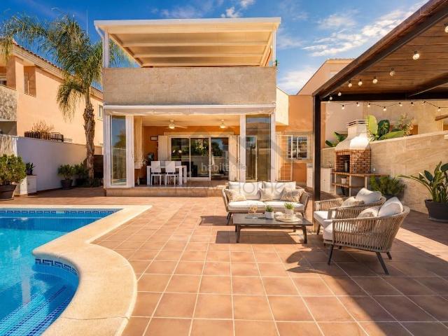 Casa pareada en venta en Pobla de Vallbona la, La Conarda. LA CASA QUE TODO EL MUNDO BUSCA Y CASI NUNCA APARECE EN EL MERCADO. Casas pareadas Pobla de Vallbona.