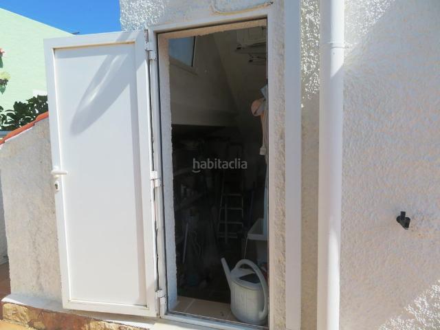 Casa pareada en venta en Poblets els. Chalet a 30 m de la playa. Casas pareadas Poblets.