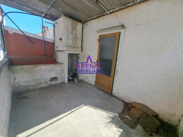 Casa pareada en venta en Pobra do Caramiñal A. En calle peatonal, a dos calles. Casas pareadas Pobra do Caramiñal.