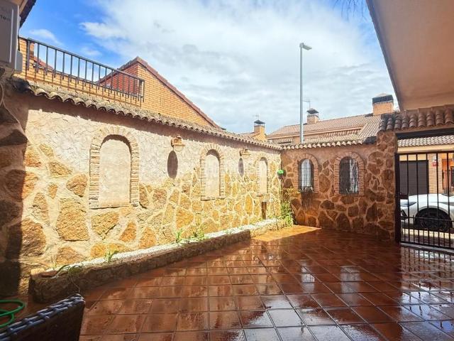 Casa pareada en venta en Portillo de Toledo. Casa en venta en Portillo de toledo. Casas pareadas Portillo de.