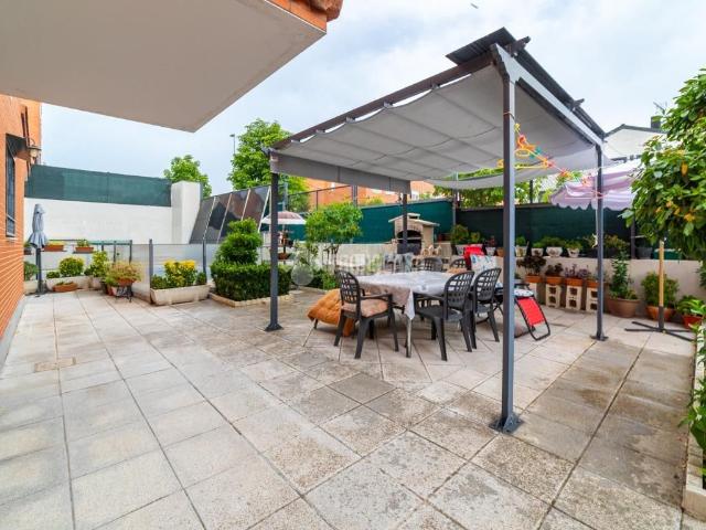 Casa pareada en venta en Paracuellos de Jarama, Miramadrid. Casa en venta en Paracuellos de jarama. Casas pareadas Paracuellos de.