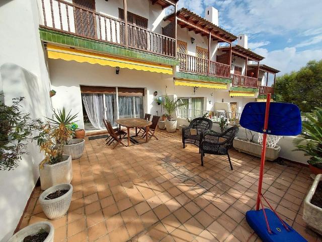 Casa pareada en venta en paseo Sant Albert, Sant Pere de Ribes, de 95 m² 4 habitaciones por 780.000