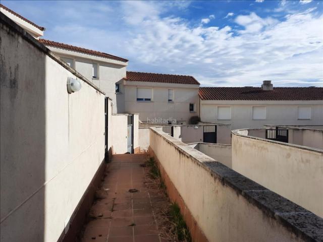 Casa pareada en venta en Pezuela de las Torres. Oportunidad de Inversión en Pezuela de las Torres Viviendas Unifamiliares Adosadas. Casas pareadas Pezuela de las.