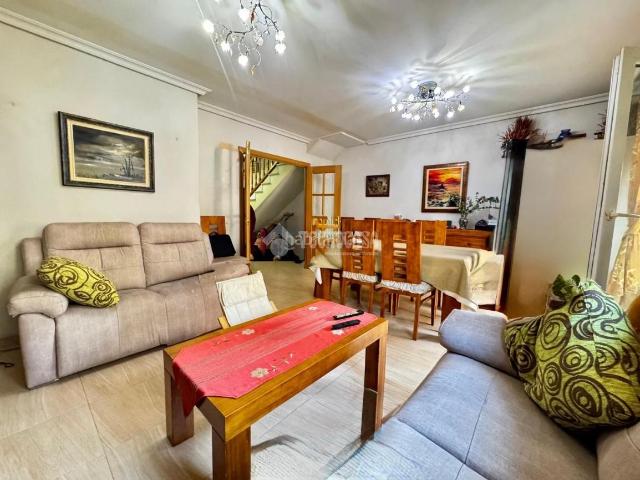 Casa pareada en venta en Pedrezuela. Casa en venta en Pedrezuela. Casas pareadas.