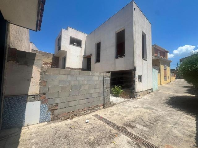 Casa pareada en venta en Peligros. CHALET CON PATIO Y TERRAZA EN EL CENTRO DE PELIGROS. Casas pareadas.