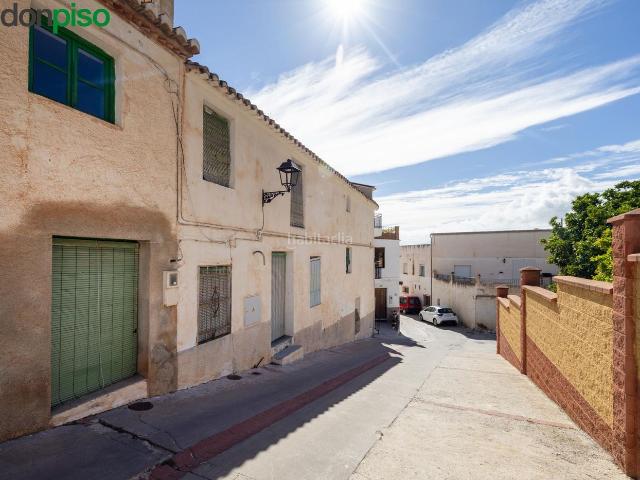 Casa pareada en venta en Pinar El. Oportunidad en Pinos del Valle Doble Fachada, Patio Andaluz y Grandes Posibilidades. Casas pareadas Pinar.