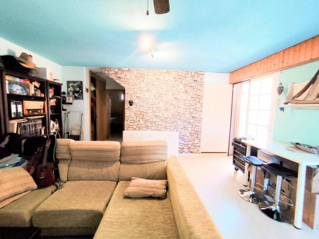 Casa pareada en venta en Pioz. PAREADO EN VALCASTILLO PIOZ. Casas pareadas.