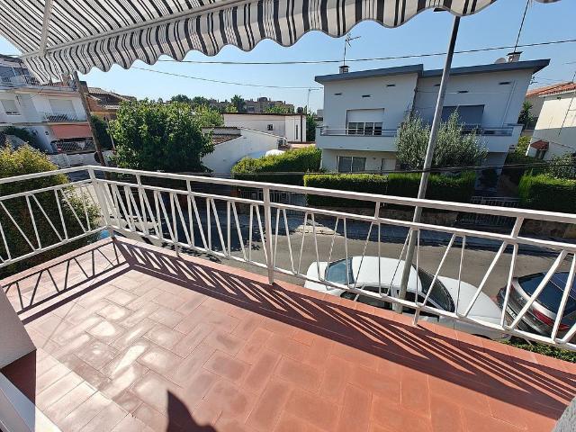 Casa pareada en venta en Premià de Mar, de 135 m² 3 habitaciones por 440.000
