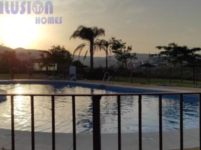 Casa pareada en venta en Princesa Kristina con Jardín y vistas al mar