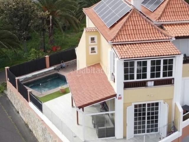 Casa pareada en venta en Puerto de la Cruz, Zona Botánico. Estupendo Chalet Pareado en la mejor zona de Puerto de la Cruz. Casas pareadas Puerto de la.
