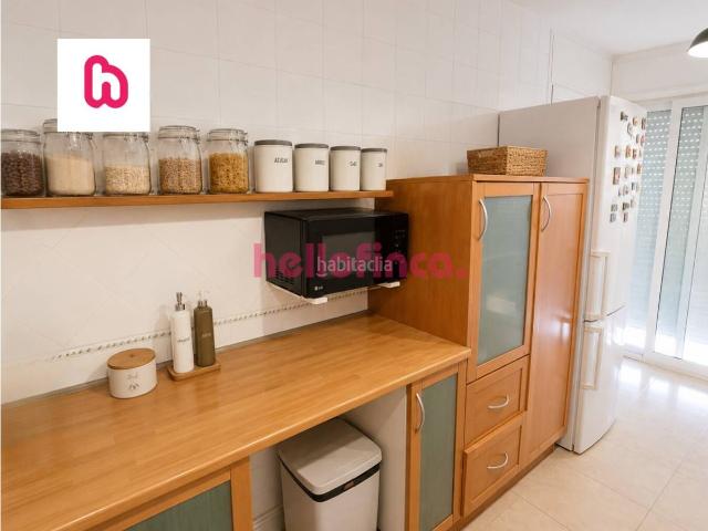 Casa pareada en venta en Roca del Vallès La. Exclusiva casa pareada esquinera con jardín privado en la Torreta La Roca del Valles. Casas pareadas Roca del Vallès.