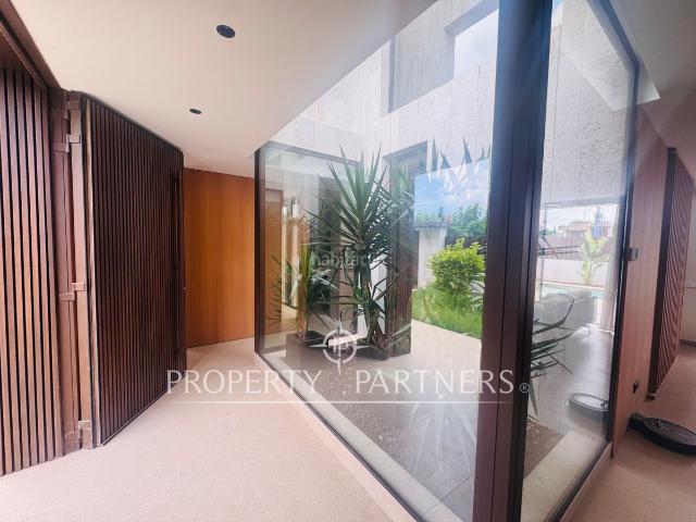 Casa pareada en venta en Rocafort. MAGNÍFICO Y EXCLUSIVO PAREADO AMUEBLADO EN ROCAFORT, 4 HAB, 4 BAÑOS. Casas pareadas.