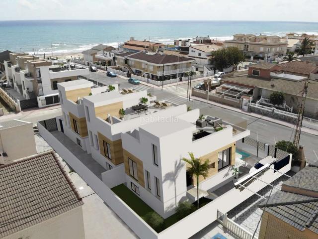 Casa pareada en venta en Torrevieja, Los Europeos. Casas pareadas.
