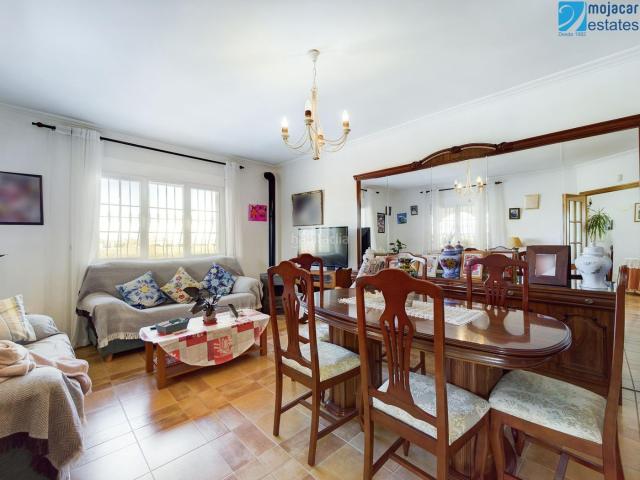 Casa pareada en venta en Turre. Gran casa adosada en venta en Turre, Almería, Andalucía. Casas pareadas.