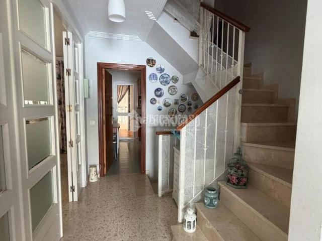 Casa pareada en venta en Utrera, Torre Cruz Los Molinos. Casa en venta en Utrera. Casas pareadas.